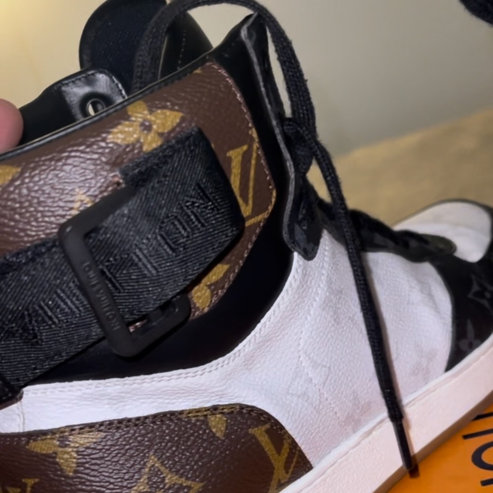 Louis Vuitton Rivoli High Top size 8 half - Picture 5 of 5